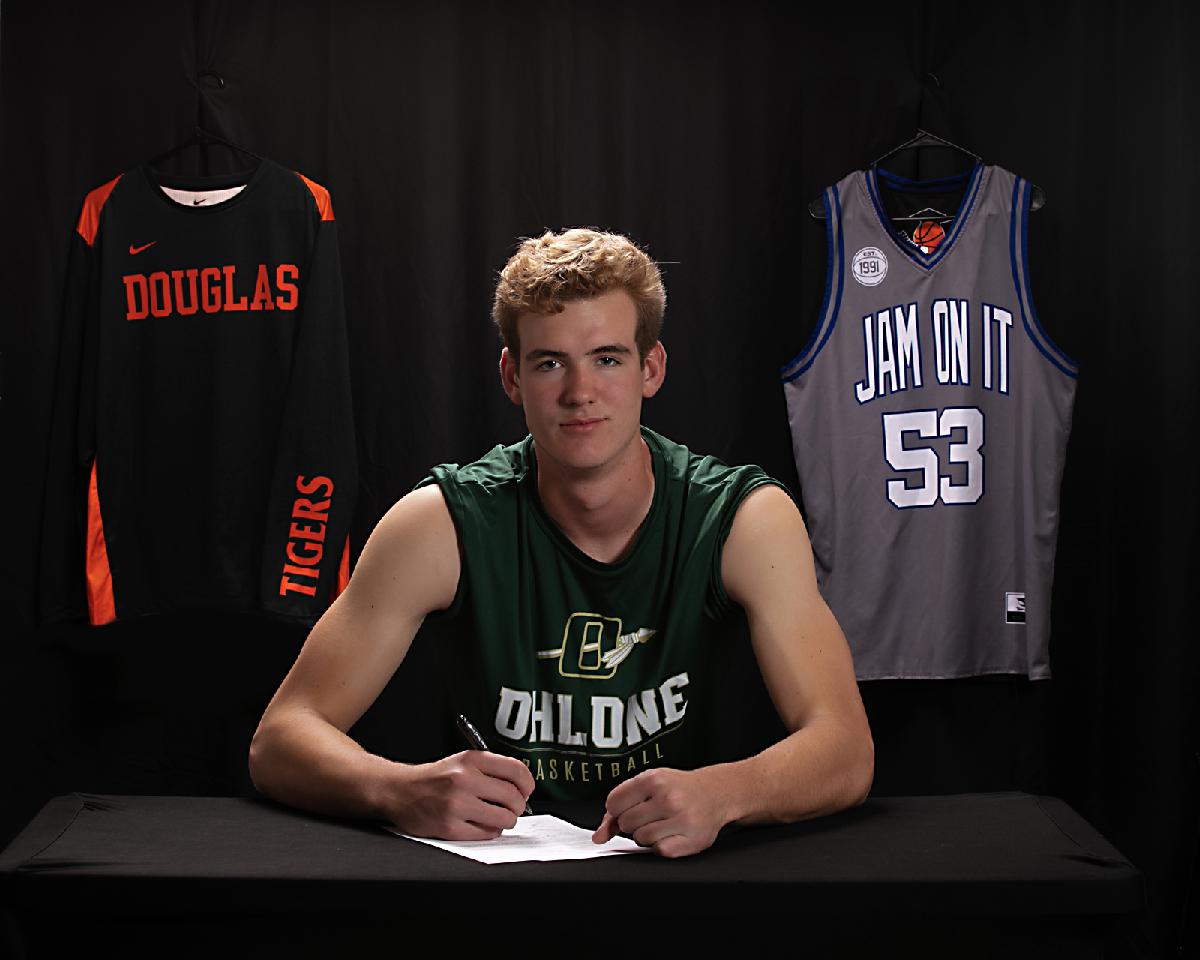 Tolbert chooses Ohlone College (The Record-Courier)